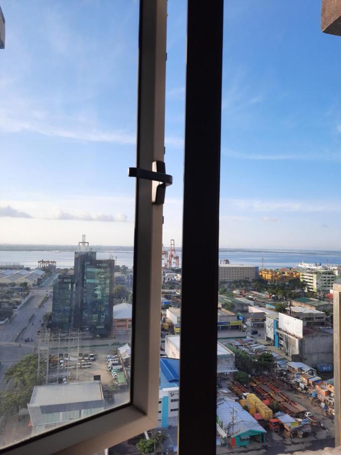 1809 Sunvida Tower Condo Across Sm City Cebú Exterior foto
